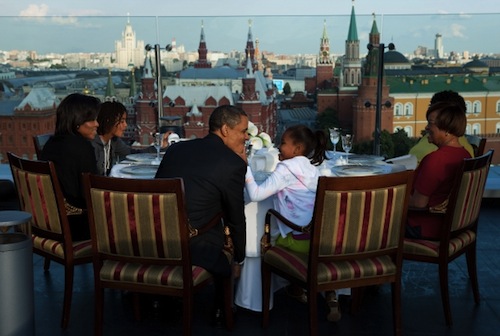 obamas-dinner-in-moscow.jpeg